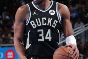 亚博体育APP-转会期体能课后，密尔沃基雄鹿战术微调备战法国杯，压力陡增，赛季目标并未改变-亚博体育APP