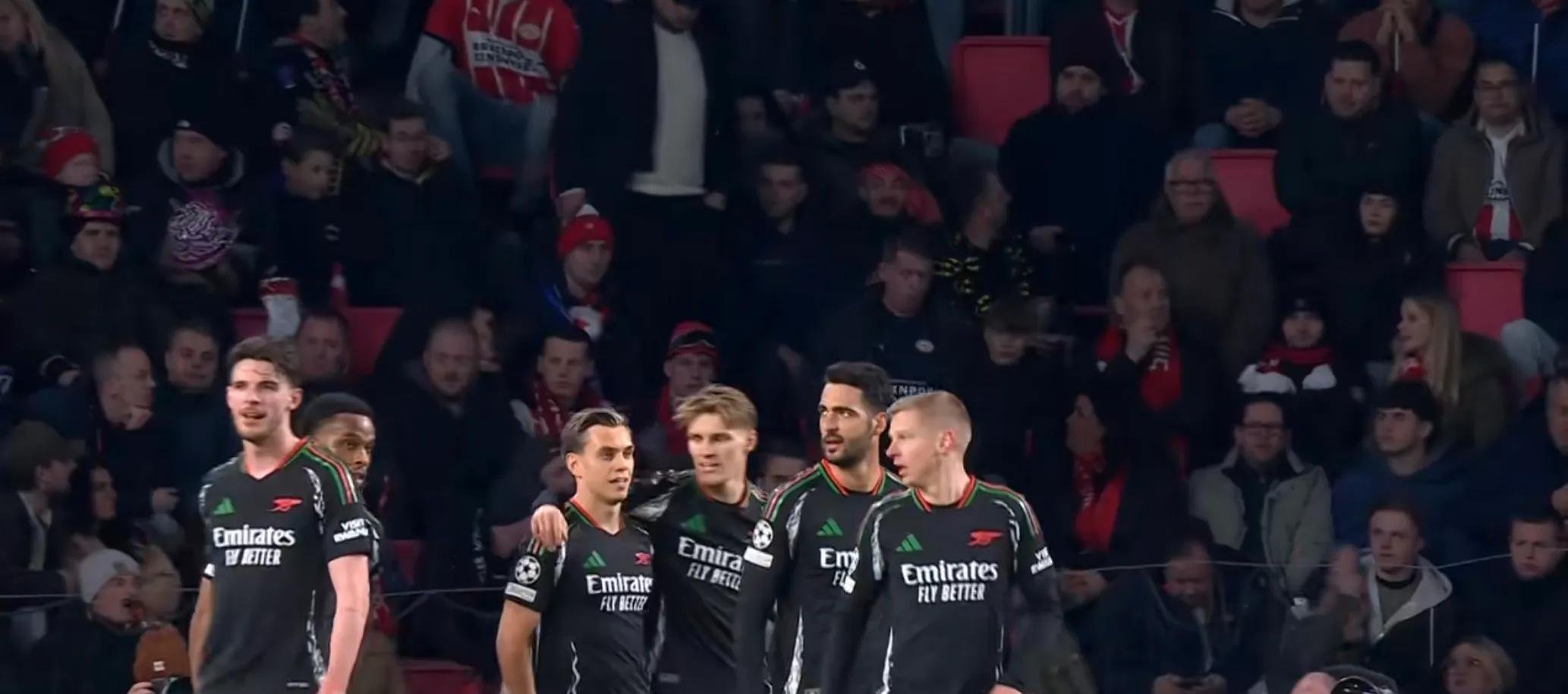 多特蒙德赛前门线救险，志在欧联名次提升，赛场秩序良好，年轻球员得到机会