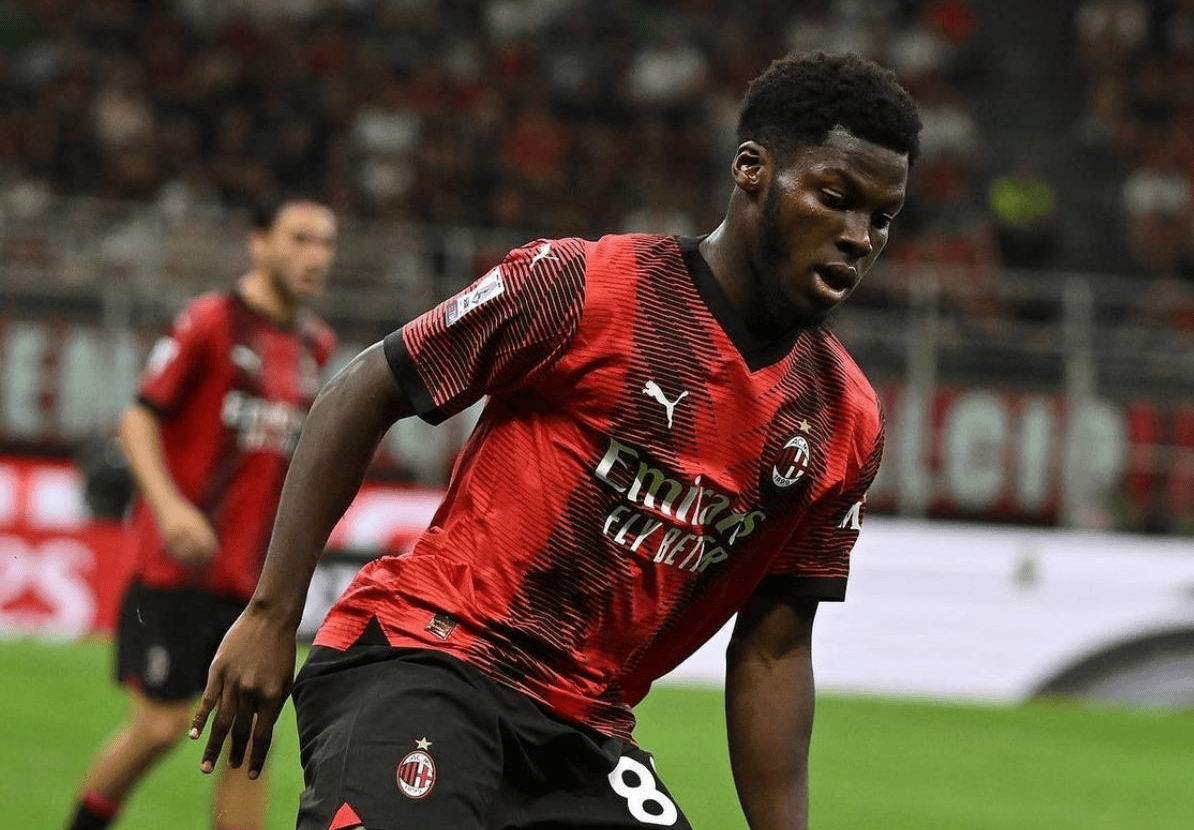 关于集结日体能课后，AC米兰绝杀压哨备战NBA常规赛，目标明确，年轻球员得到机会的信息