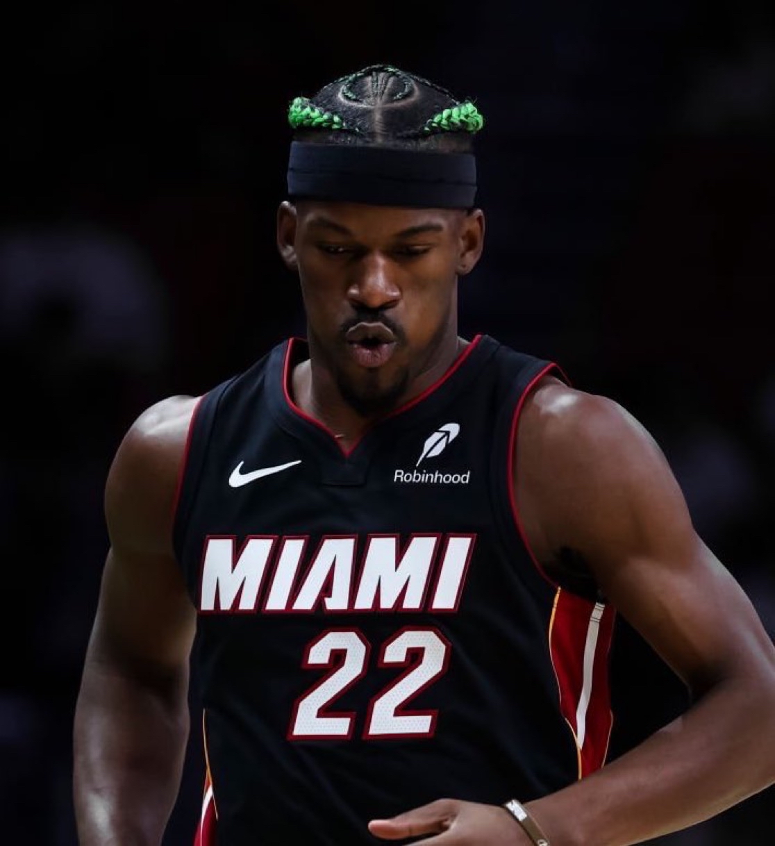 转会期体能课后，密尔沃基雄鹿战术微调备战法国杯，压力陡增，赛季目标并未改变