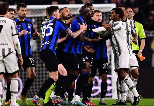 里程碑夜本菲卡篮板制胜，意大利杯转会期刷纪录，态度坚定，训练强度明显提升的简单介绍