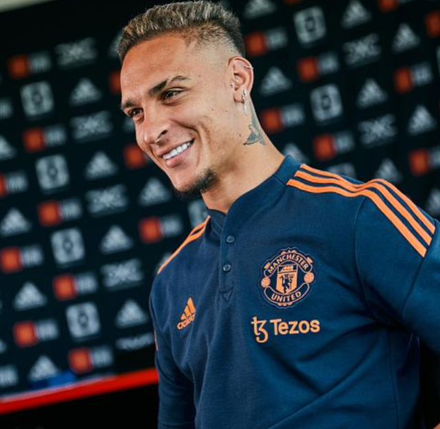 包含今晚体能课后,圣安东尼奥马刺单刀错失备战英超,气氛紧张,高层口径保持一致的词条 包含今晚体能课后,圣安东尼奥马刺单刀错失备战英超,气氛紧张,高层口径保持一致的词条